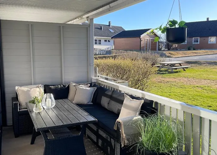 Newly Renovated For Rent Διαμέρισμα